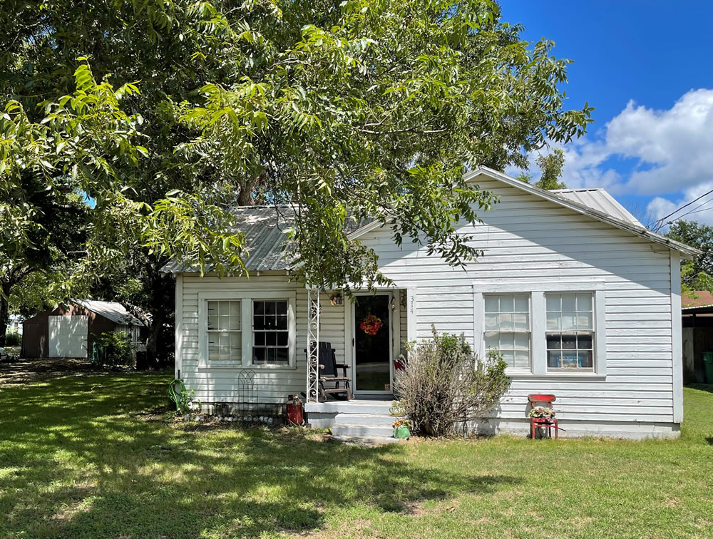 314 E Collins Street, Bremond, Texas 76629